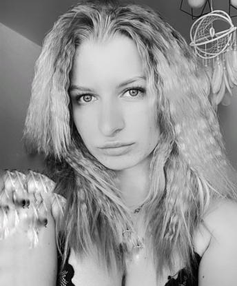 Соблазнительная брюнетка приглашает в гости состоятельного мужчину для незабываемого отдыха. Горячие объятия, нежные ласки и море удовольствия ждут тебя. Фото 100% реальные, без обмана. 14611, 22 года